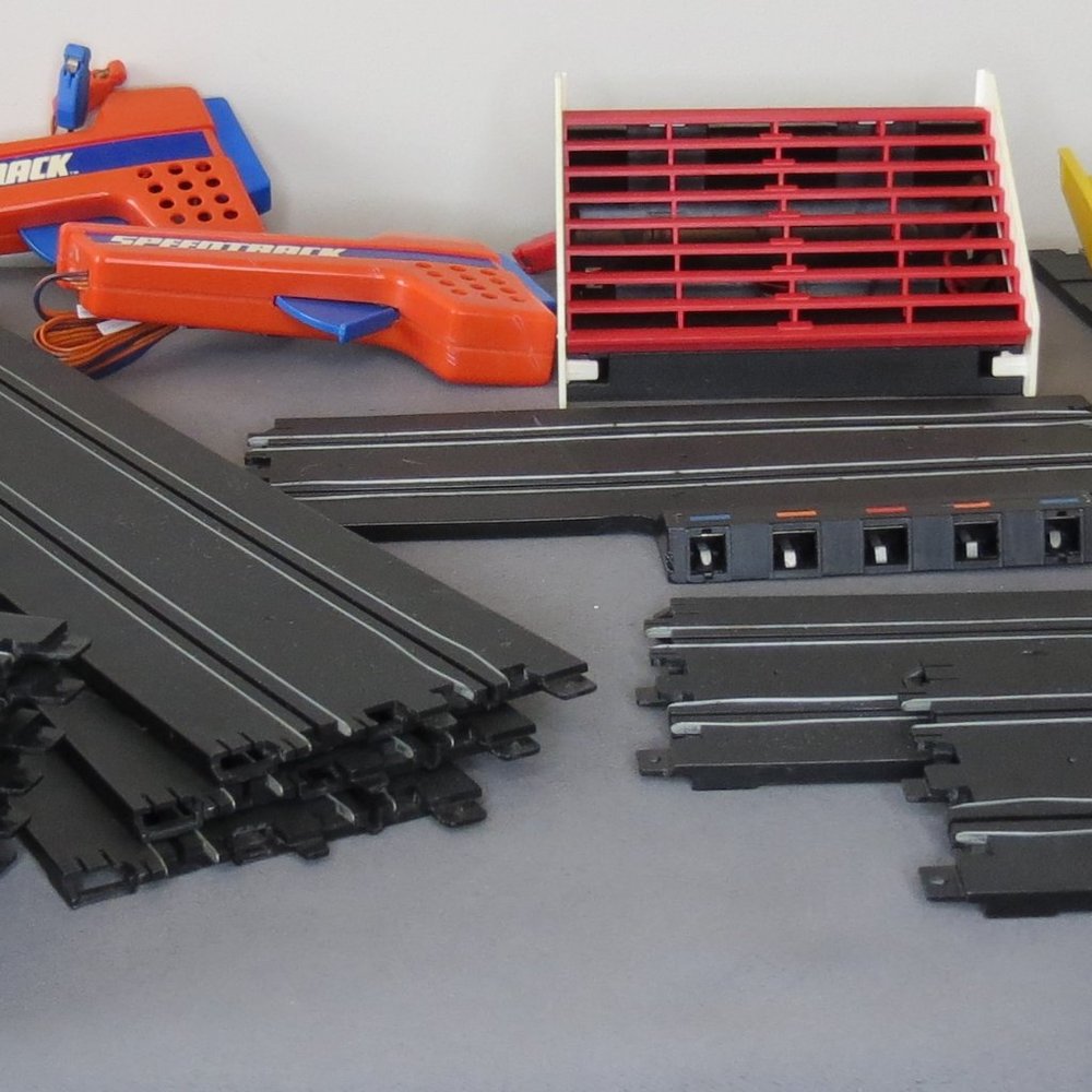 Vintage Matchbox Speedtrack Race and Chase Set incomplete/See Descrip.